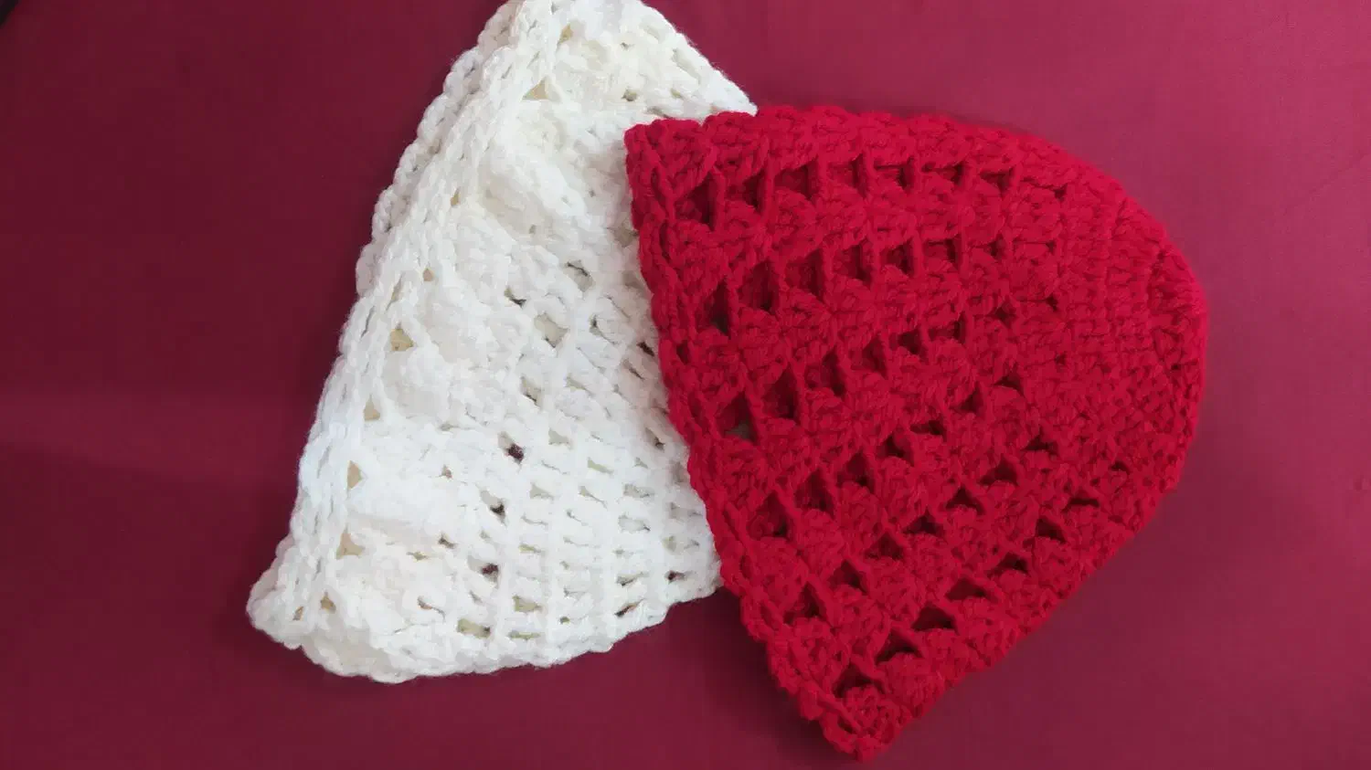 کلاه لئونی جذاب .|لباس|سنگر, |دیوار