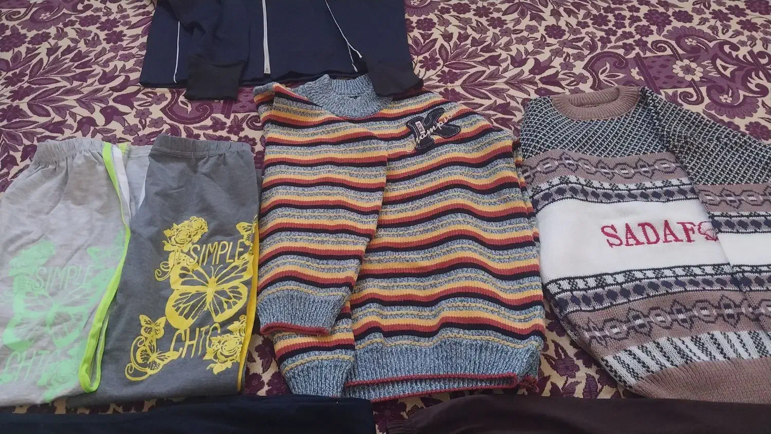 روسریهای ولباسها همگی نوهستند|لباس|سلماس, |دیوار