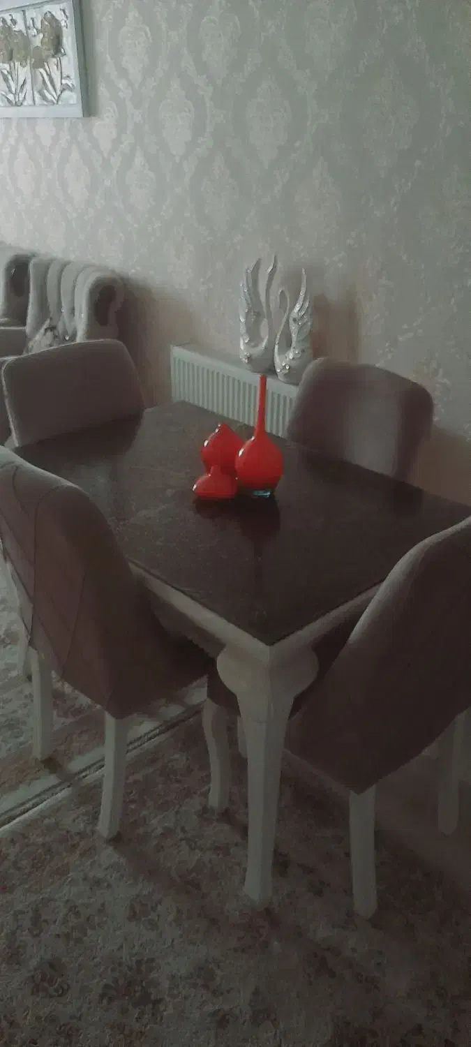 مبل ۷ نفره .|مبلمان خانگی و میز عسلی|اندیشه, شهرک مریم|دیوار