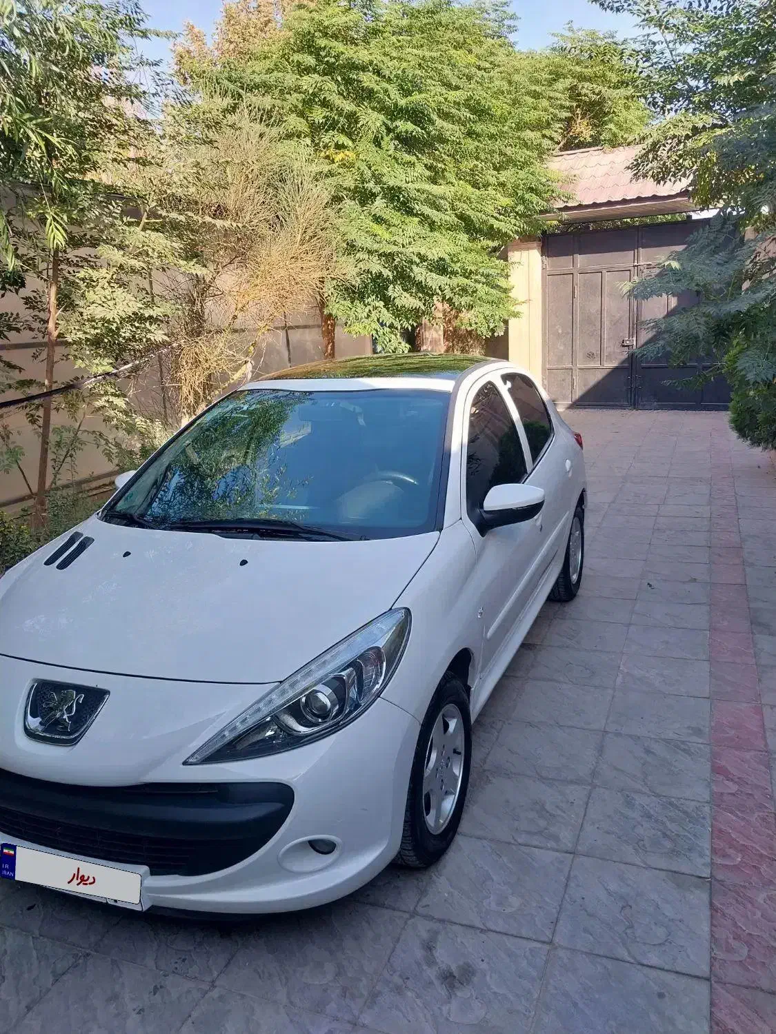 ۲۰۷ مدل ۴۰۲ مخصوص خواص پسند|خودرو سواری و وانت|ملارد, |دیوار