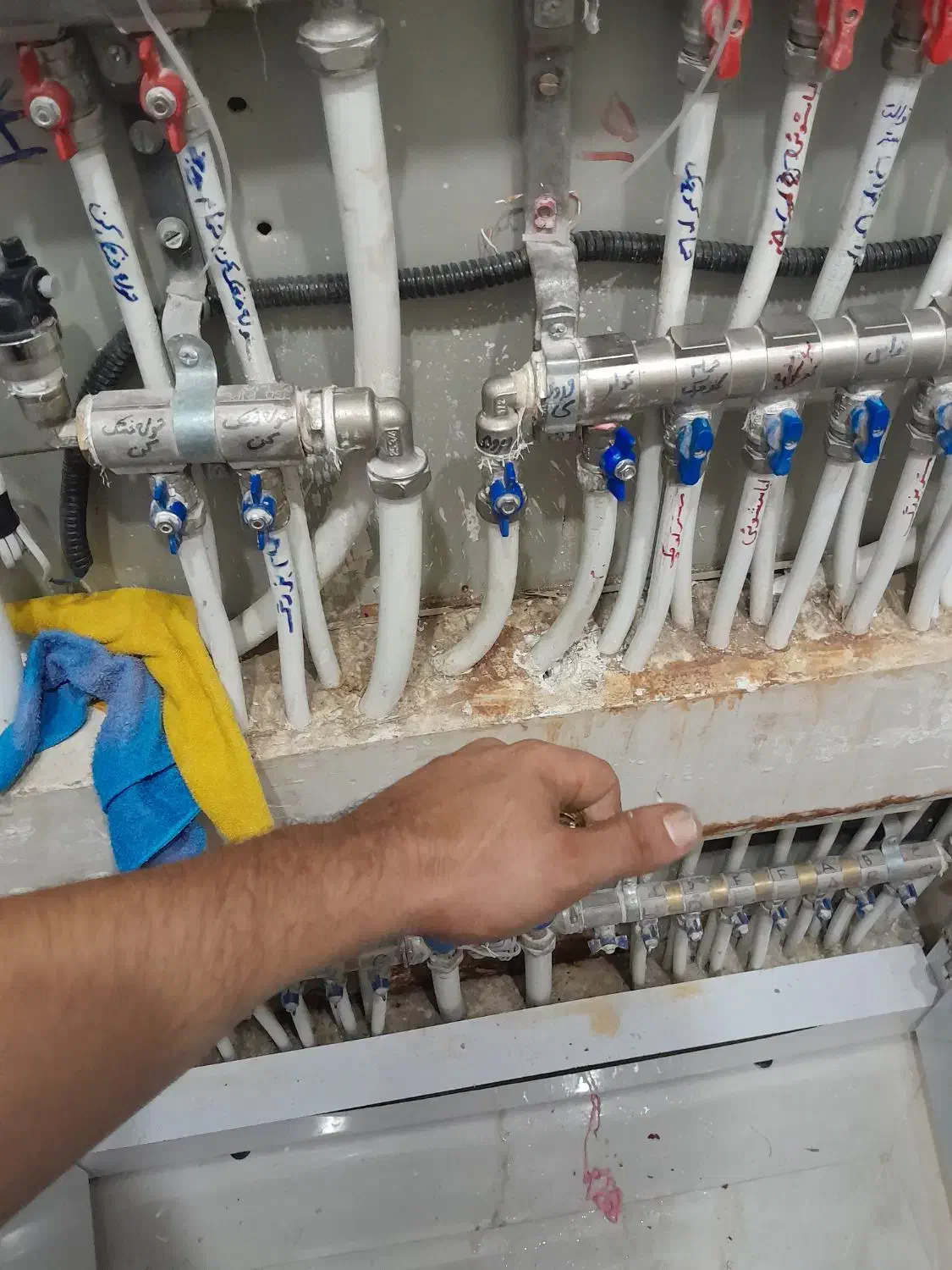 لوله کش اب و فاضلاب نصب تعمیر شیرالات ابگرمکن|خدمات پیشه و مهارت|قوچان, |دیوار