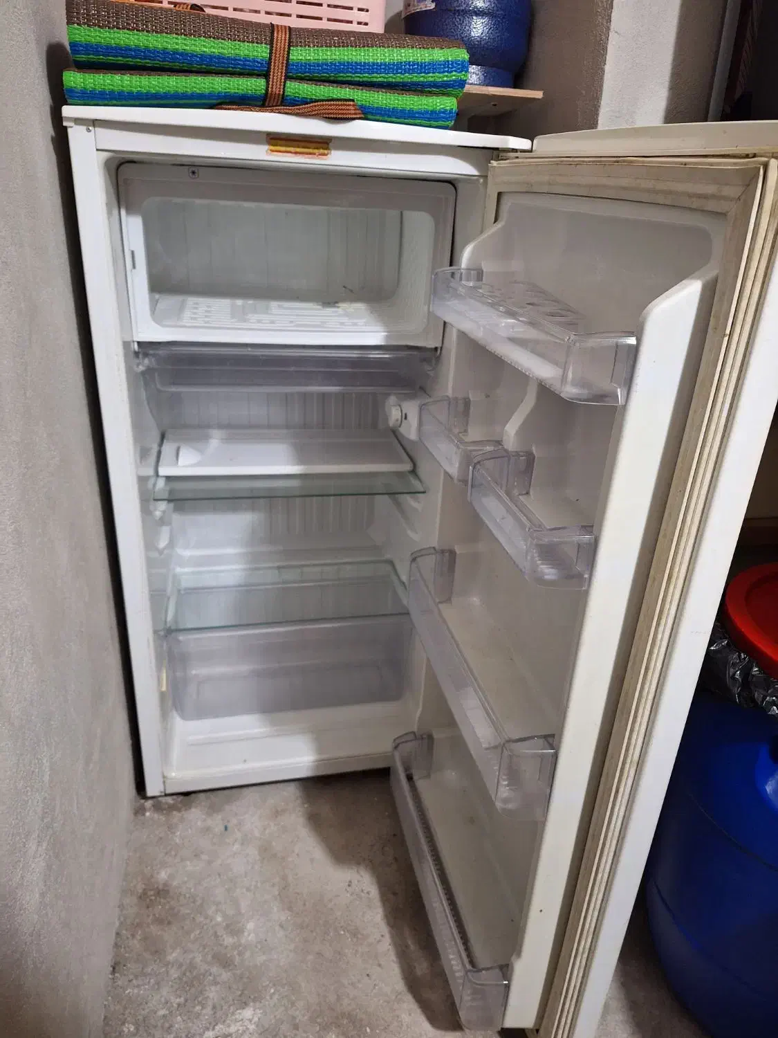 یخچال ۹ فوت ایستکول|یخچال و فریزر|آمل, |دیوار