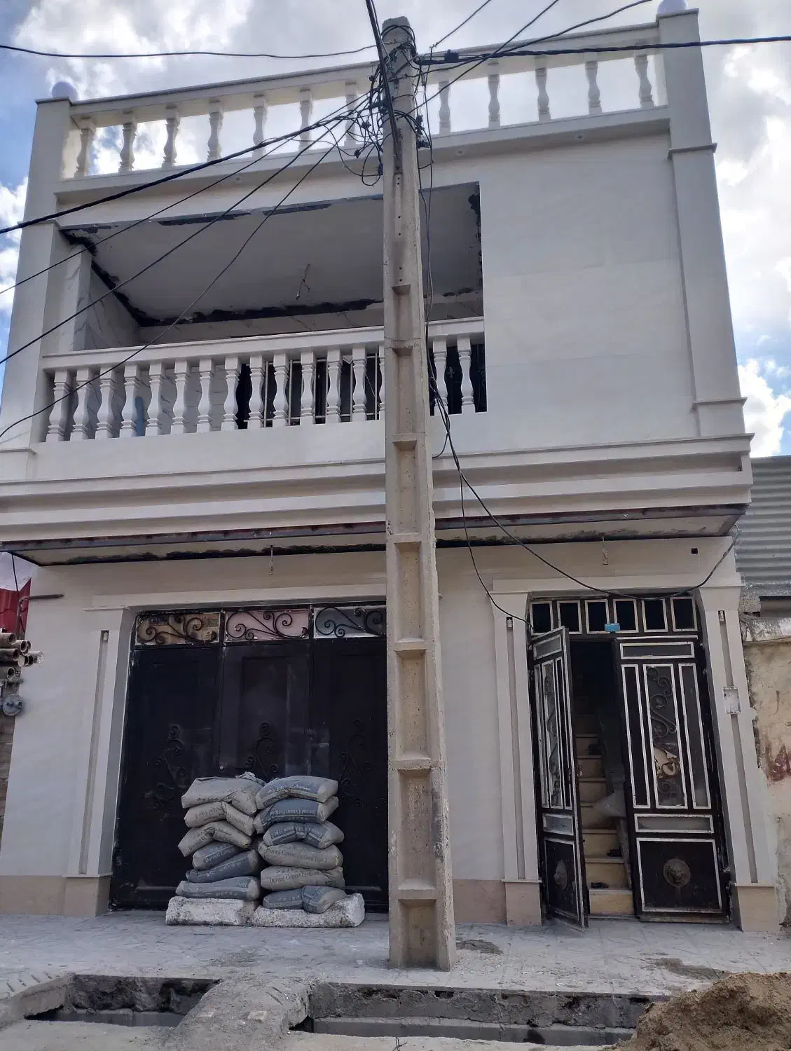 کاشی کاری وسرامیک کاری|خدمات پیشه و مهارت|بروجرد, |دیوار