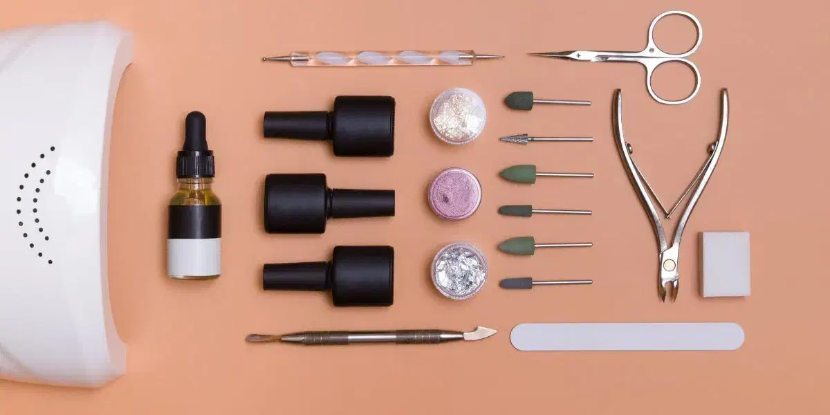 ابزار کاشت ناخن|آرایشگاه و سالن‌های زیبایی|قزوین, |دیوار