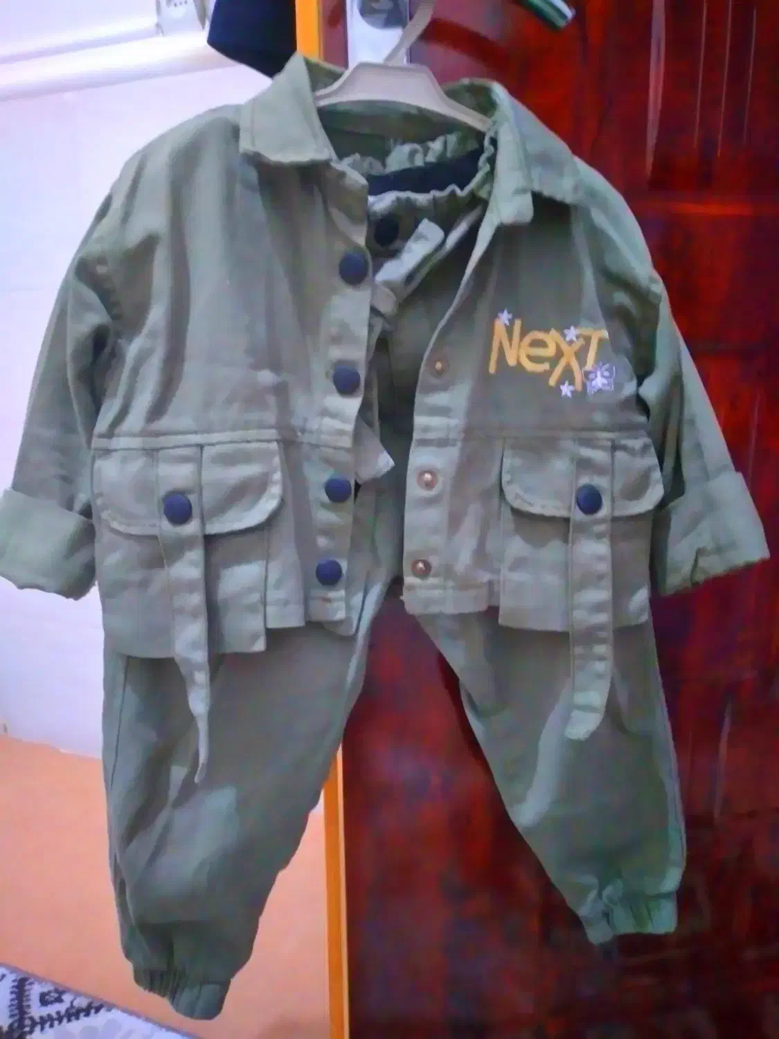 لباس کودک|کفش و لباس بچه|اشتهارد, |دیوار