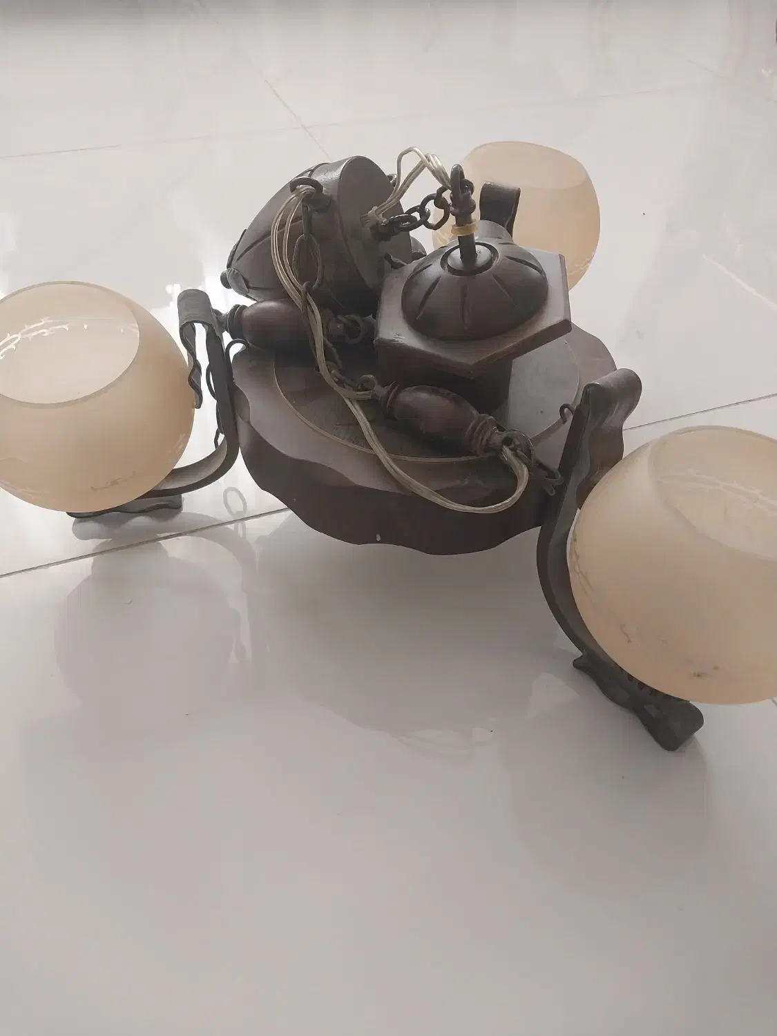 دو لوستر چوبی|لوستر و چراغ آویز|اسلام‌شهر, شهرک لاله|دیوار