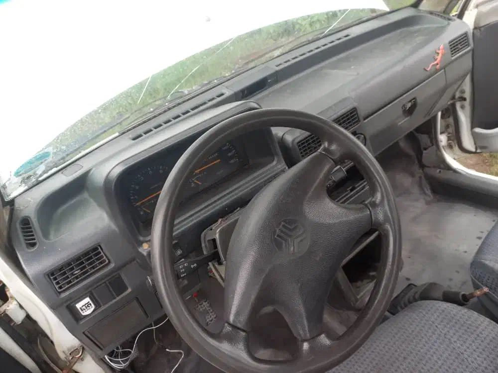 پراید ۸۲ بیرنگ|خودرو سواری و وانت|چاف و چمخاله, |دیوار