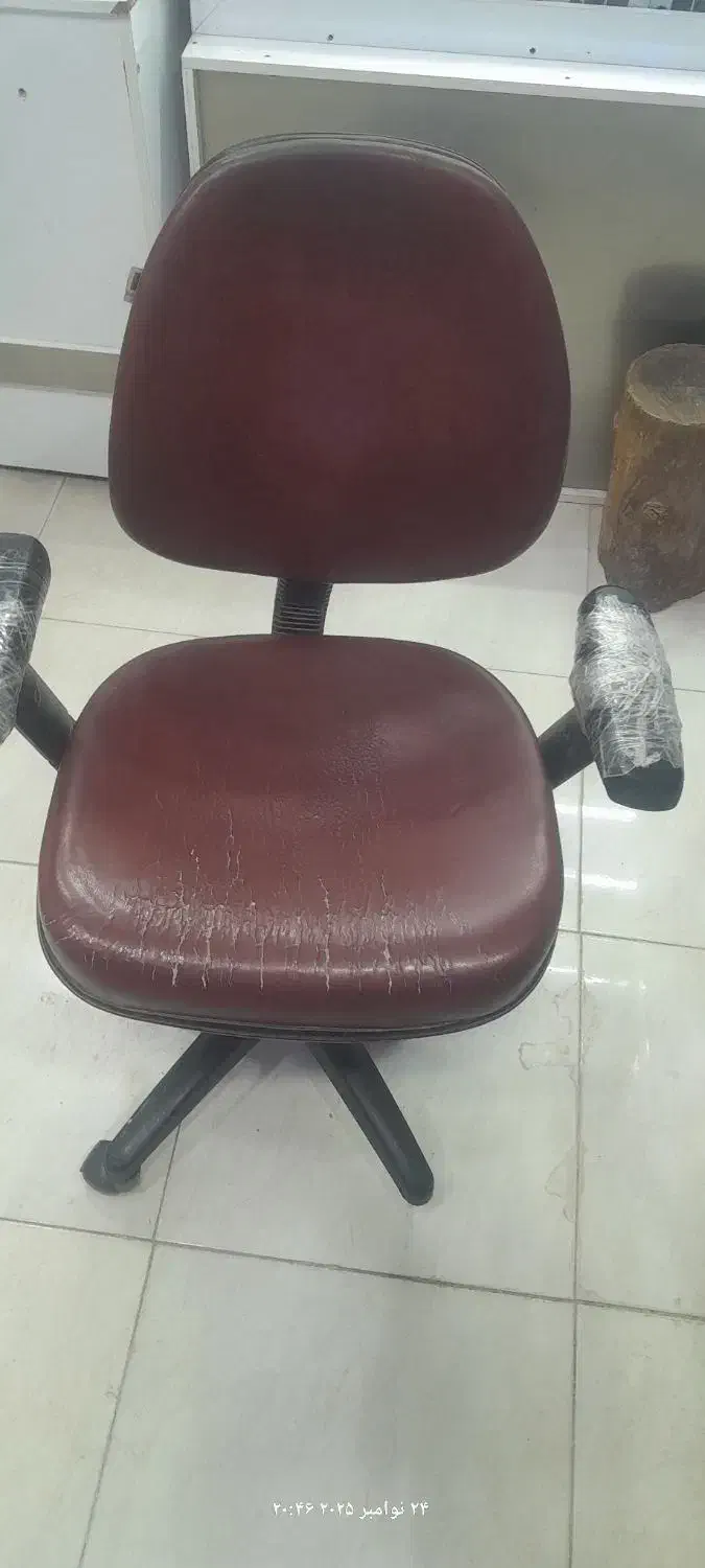 صندلی چرخ دار|صندلی و نیمکت|زابل, |دیوار