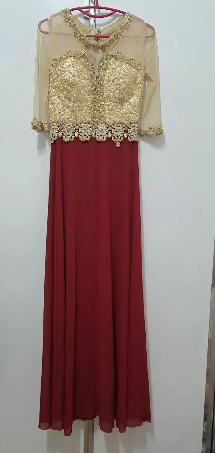 لباس و کفش مجلسی|لباس|تکاب, |دیوار