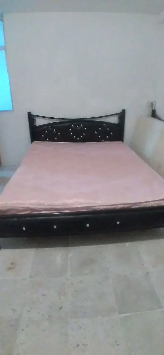 تخت دو نفره با تشک|تخت و سرویس خواب|خرمآباد, |دیوار