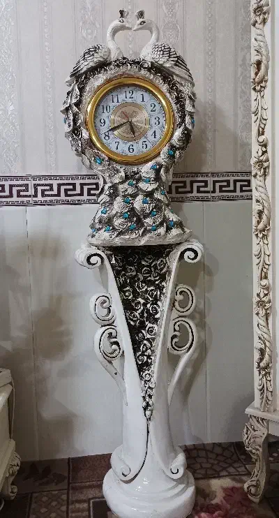 ساعت زمینی|ساعت دیواری و تزئینی|گلستان (تهران), |دیوار