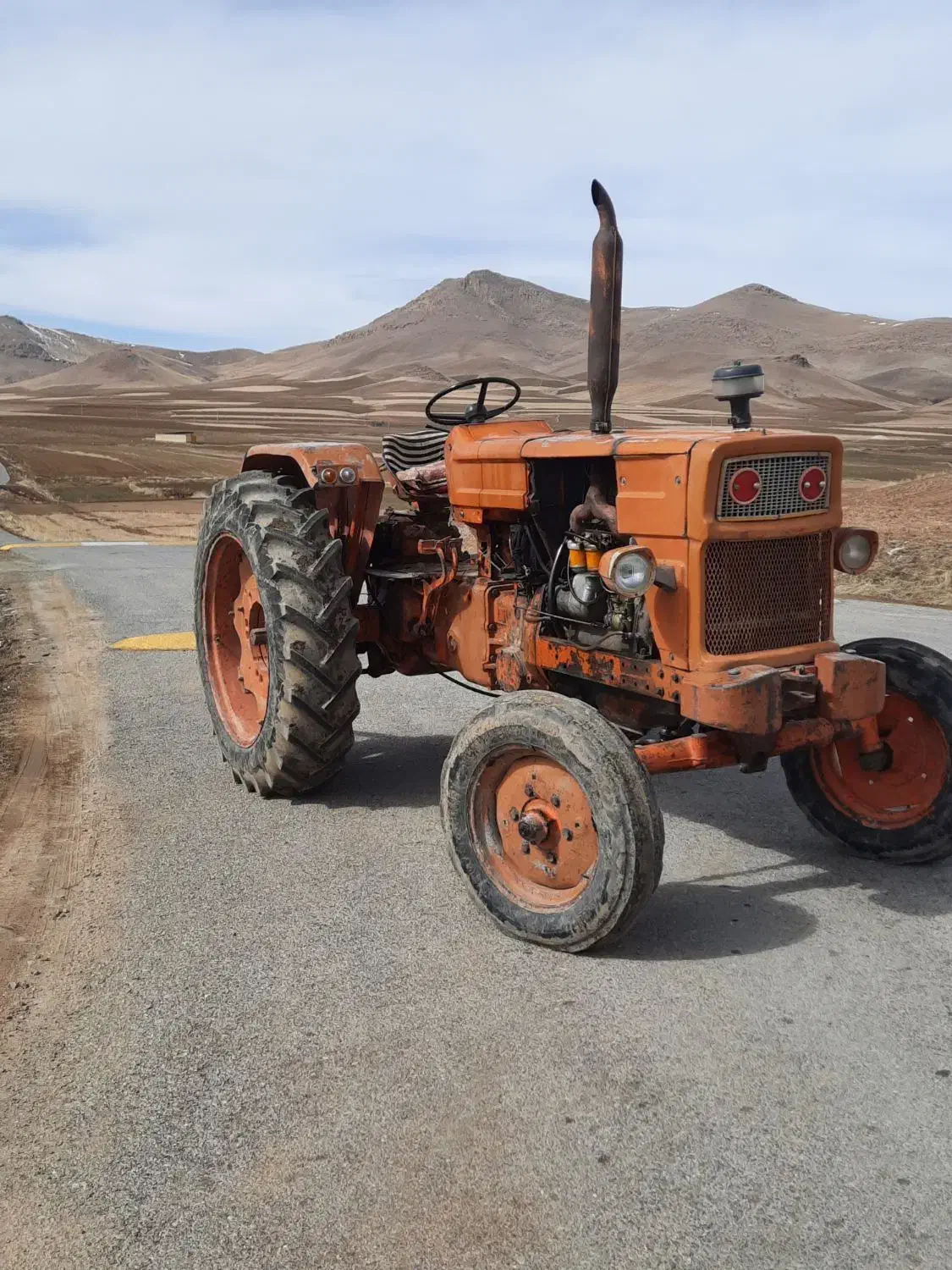 تراکتور رومانی|خودرو سنگین|سنقر, |دیوار