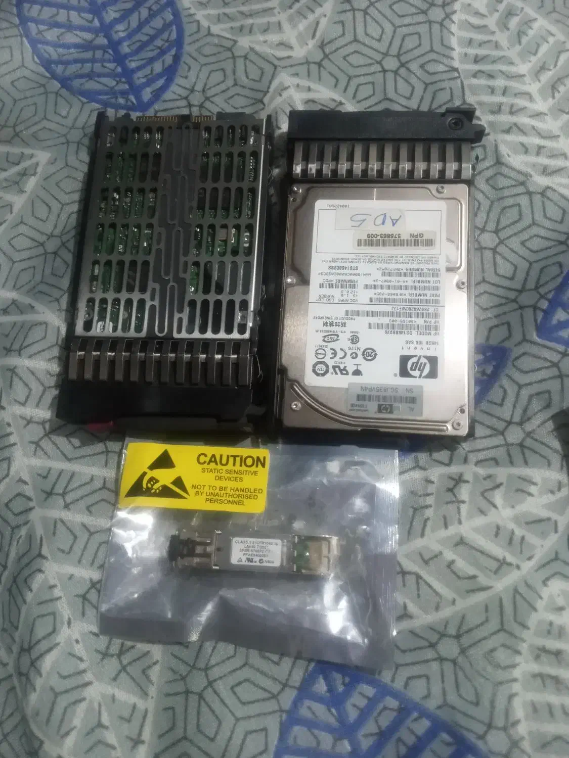 معاوضه باشارژر لب‌تاپ  HP 146GB SAS 6G 10K SFF|قطعات و لوازم جانبی رایانه|تهران, نظام‌آباد|دیوار
