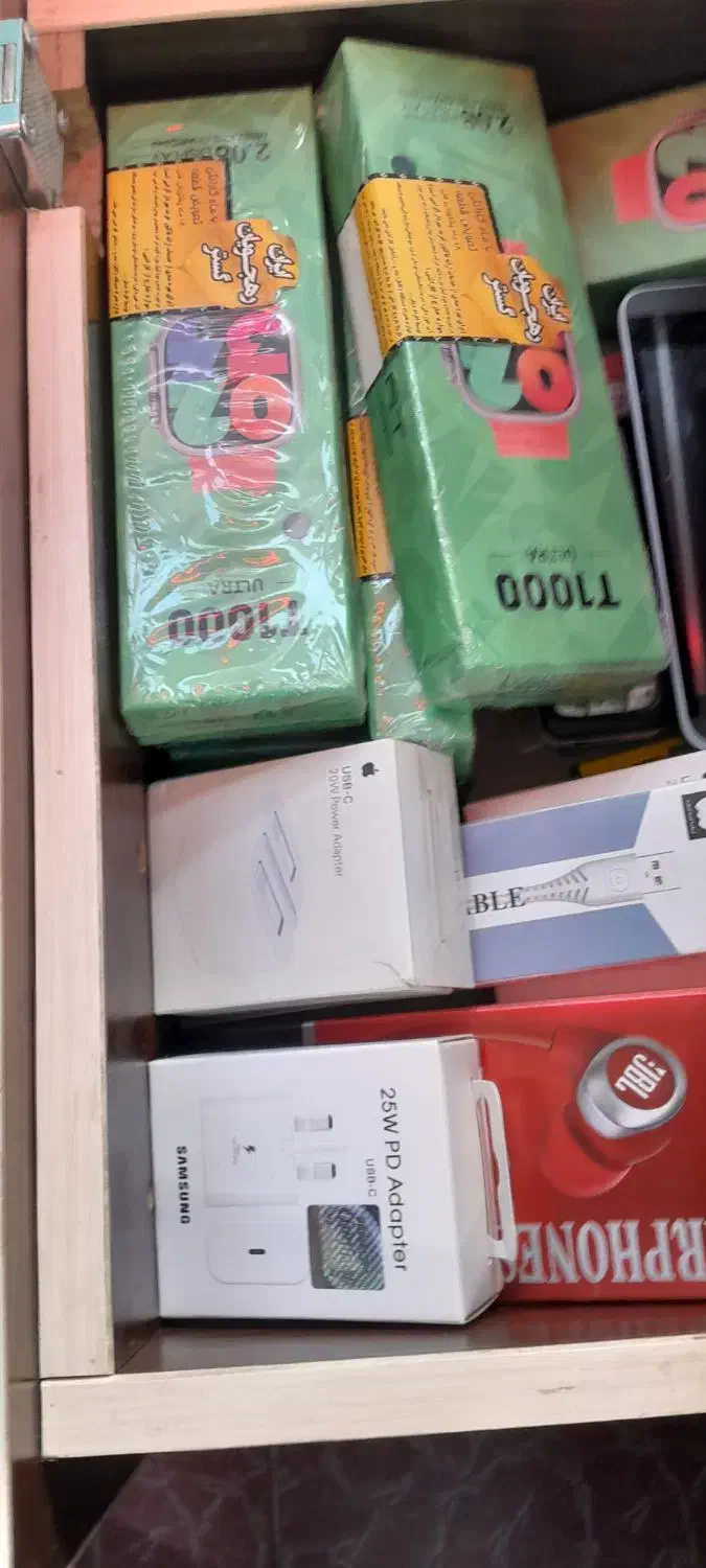 لوازم جانبی موبایل  به دلیل تغییر شغل قیمت فاکتور|لوازم جانبی موبایل و تبلت|ملارد, |دیوار