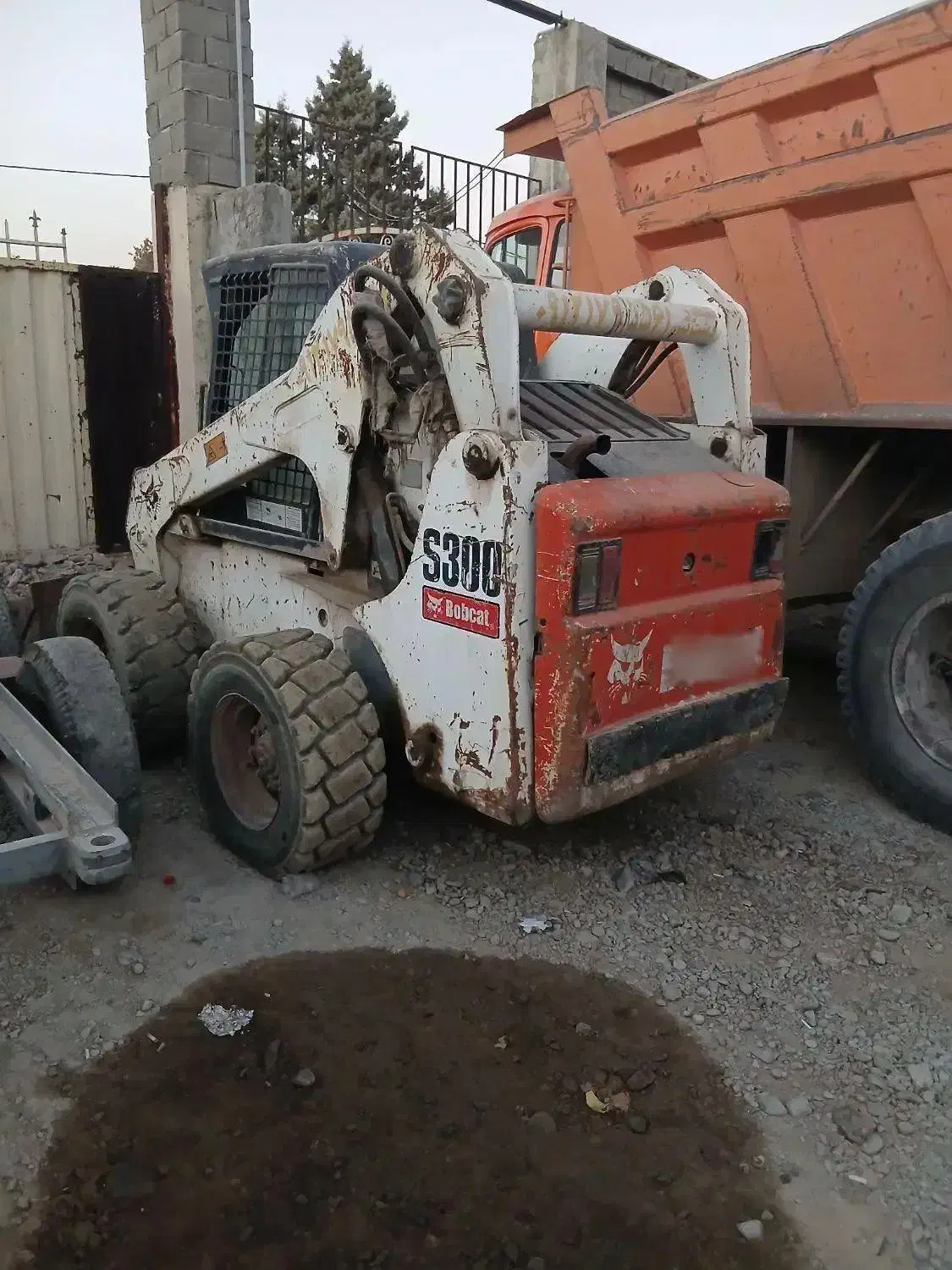 بابکت اس ۳۰۰|خودرو سنگین|هشتگرد, طاووسیه|دیوار