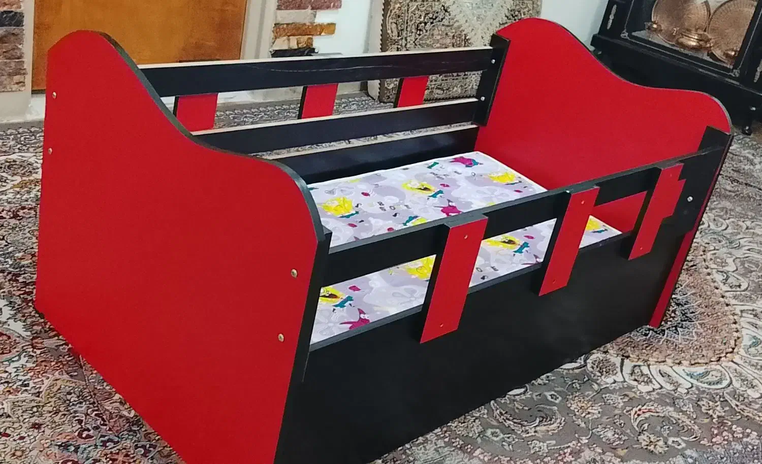 تخت و کمد|تخت و سرویس خواب|نهاوند, |دیوار