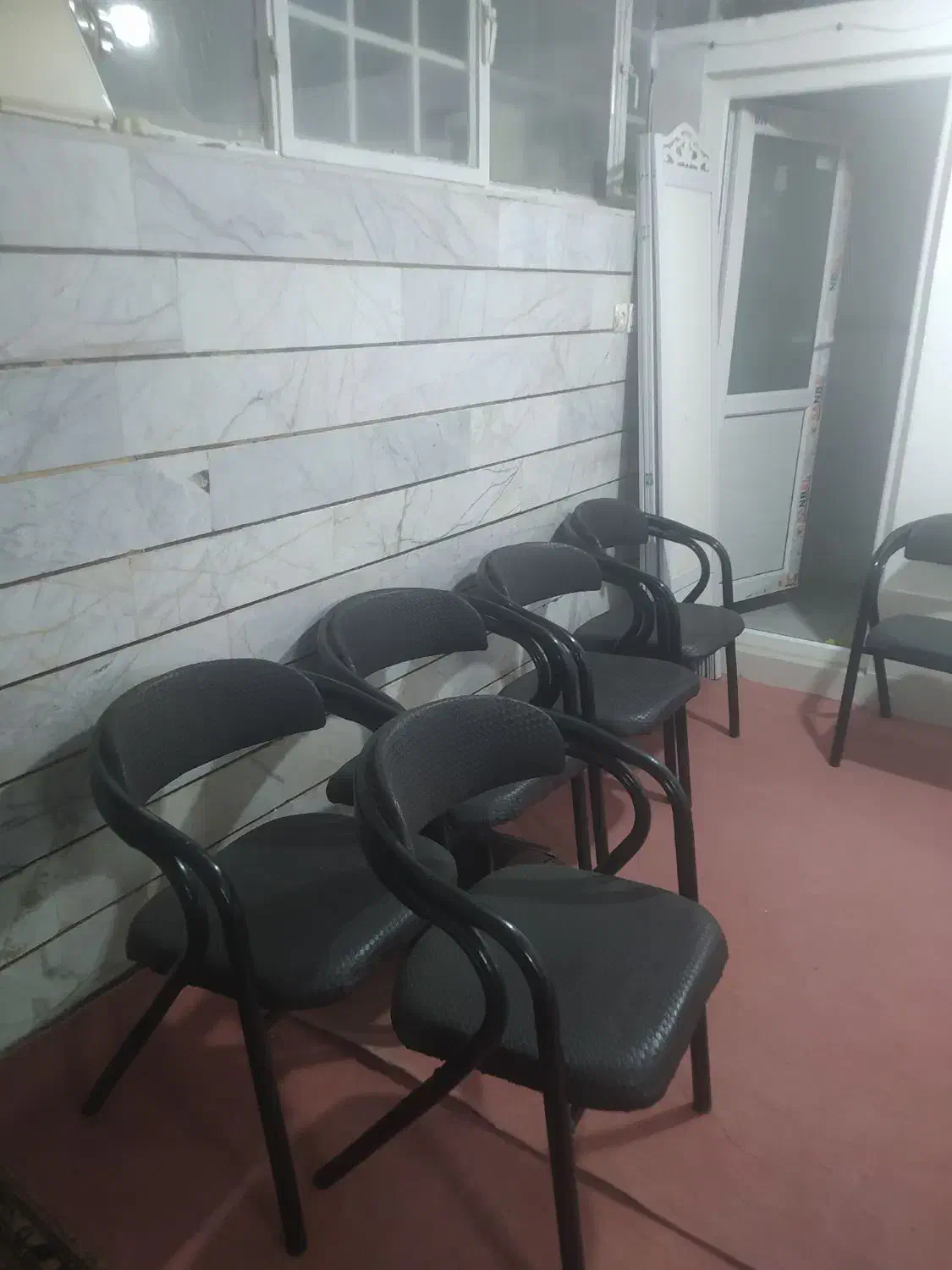 صندلی آرایشگاه|آرایشگاه و سالنهای زیبایی|ابهر, |دیوار