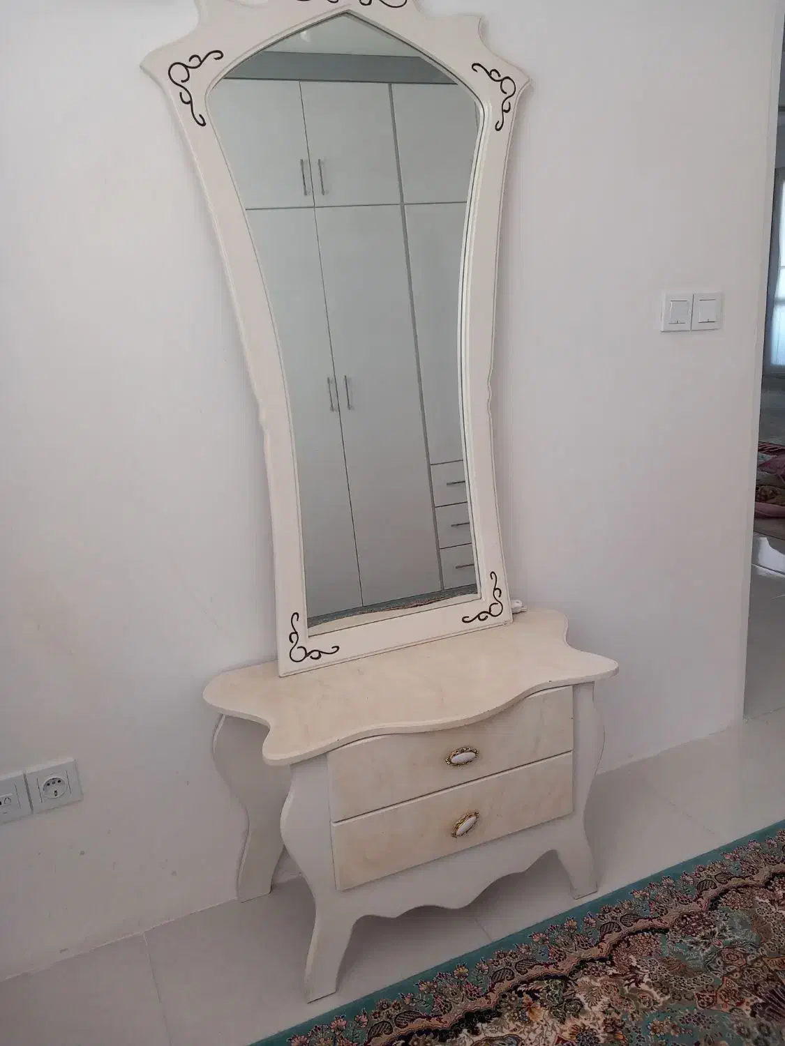 حراج اینه وکنسول|مبلمان خانگی و میز عسلی|همدان, |دیوار