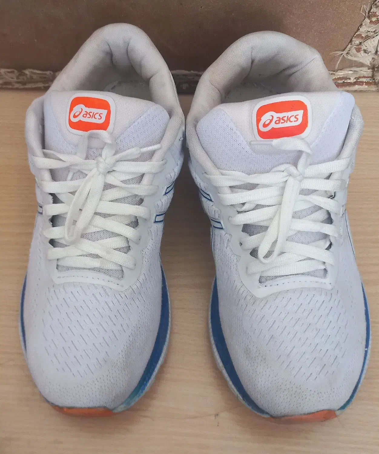 کتانی asics شماره ۴۲ استوک خارجی|کیف، کفش، کمربند|ایوان, |دیوار