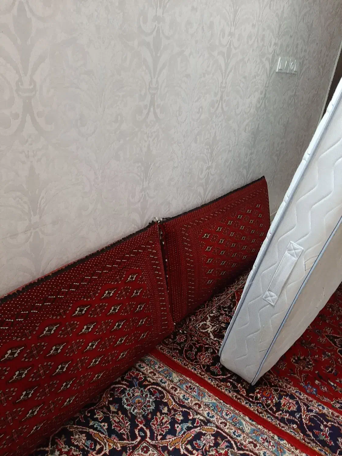 پشتی دستبافت ترکمن|پشتی|همدان, |دیوار