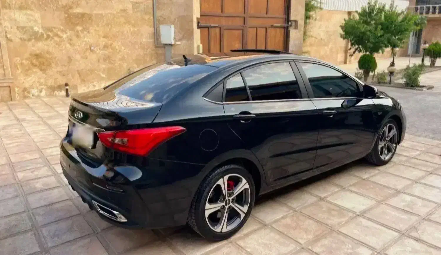 آریزو 5 fl  تکبرگ بدون رنگ مدل آخر 402|خودرو سواری و وانت|تبریز, |دیوار