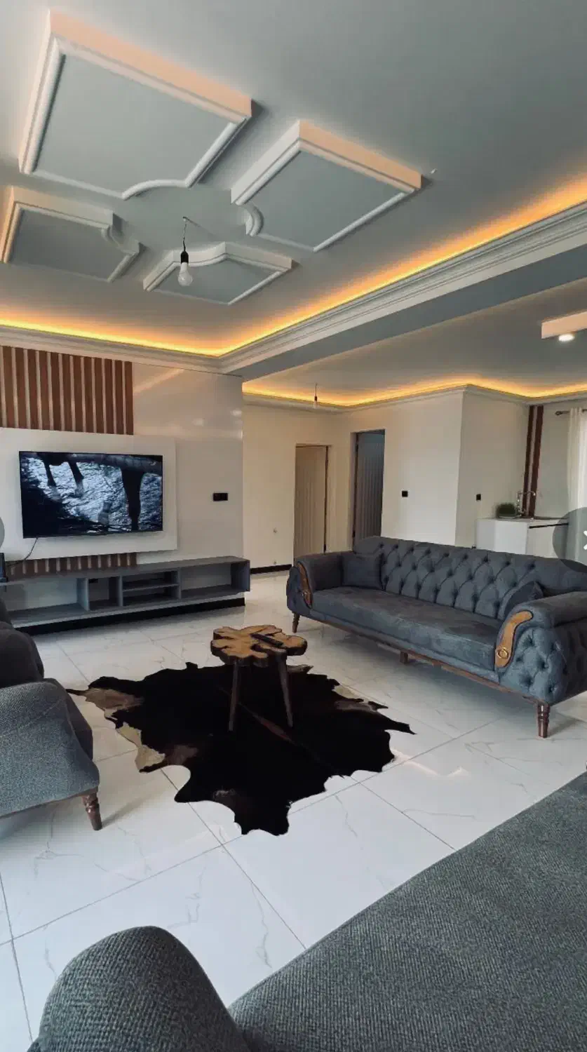 خریدو فروش و اجاره ویلا لوکس مشاور خانم جعفریان|اجارهٔ کوتاه‌مدت ویلا و باغ|تبریز, |دیوار