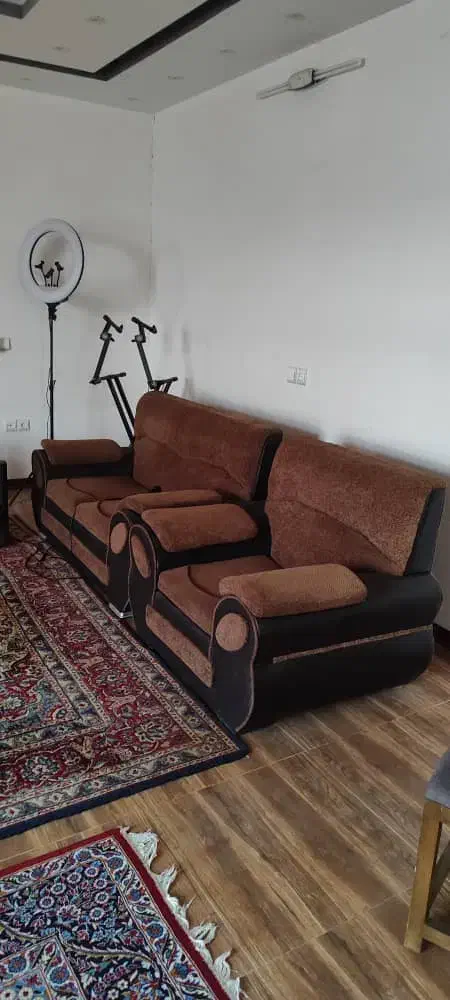 2دست مبل 8نفره|مبلمان خانگی و میز عسلی|اصفهان, براآن شمالی|دیوار