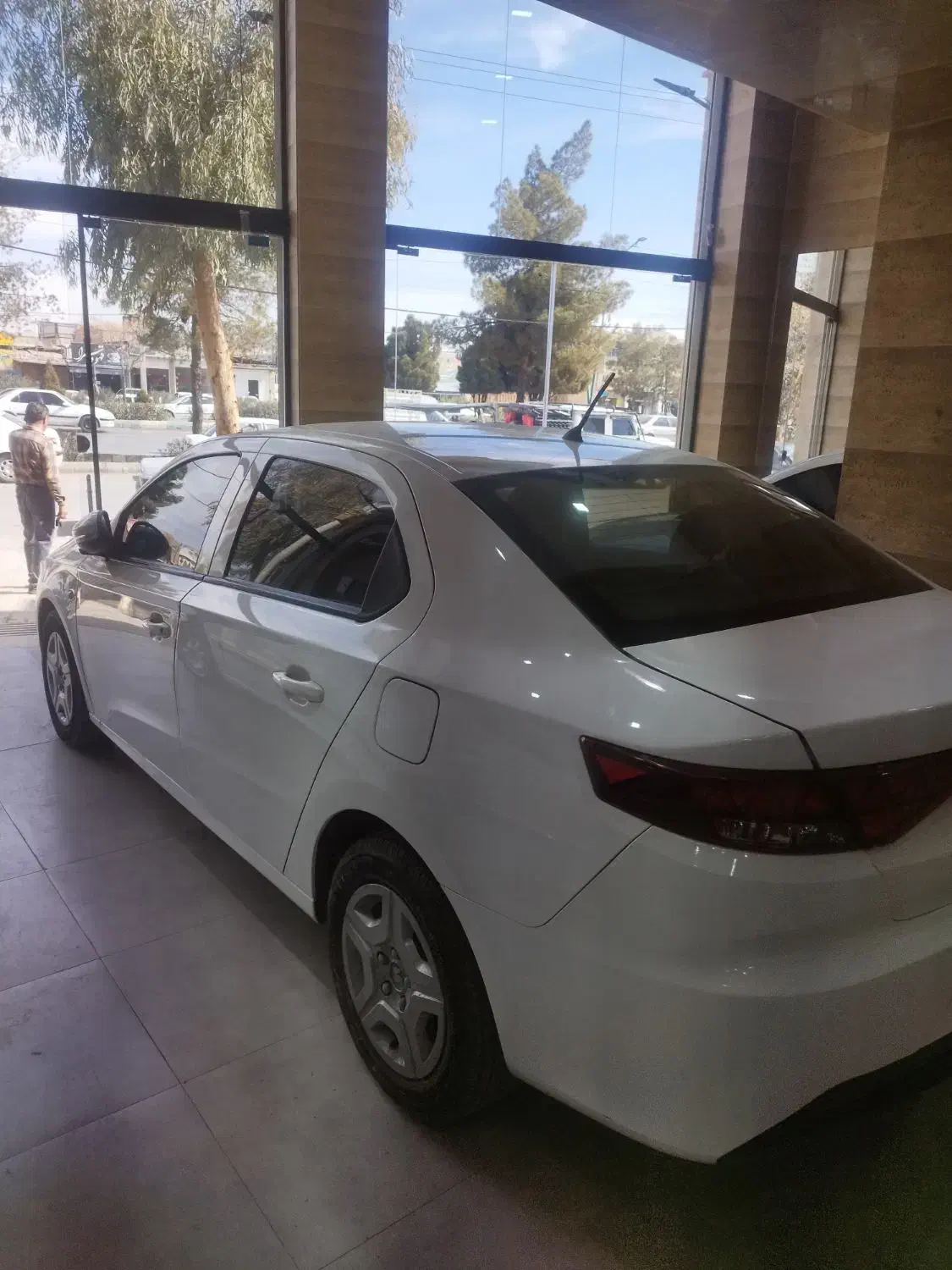 تارا ۴۰۲|خودرو سواری و وانت|کرمان, |دیوار