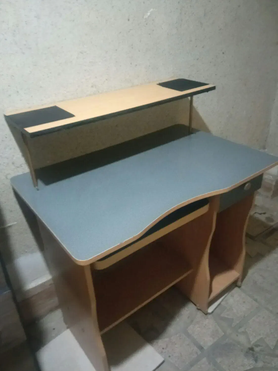 میز تحریر|میز تحریر و کامپیوتر|سنندج, |دیوار