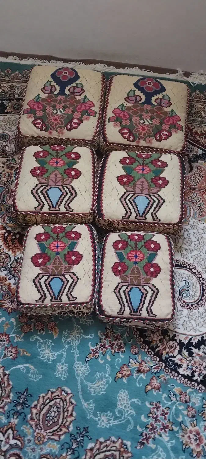 پشتی کوچک|پشتی|بیجار, |دیوار