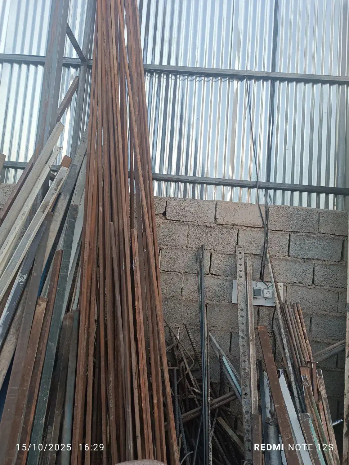 فروش انواع آهن آلات مستعمل|عمده‌فروشی|خواف, |دیوار