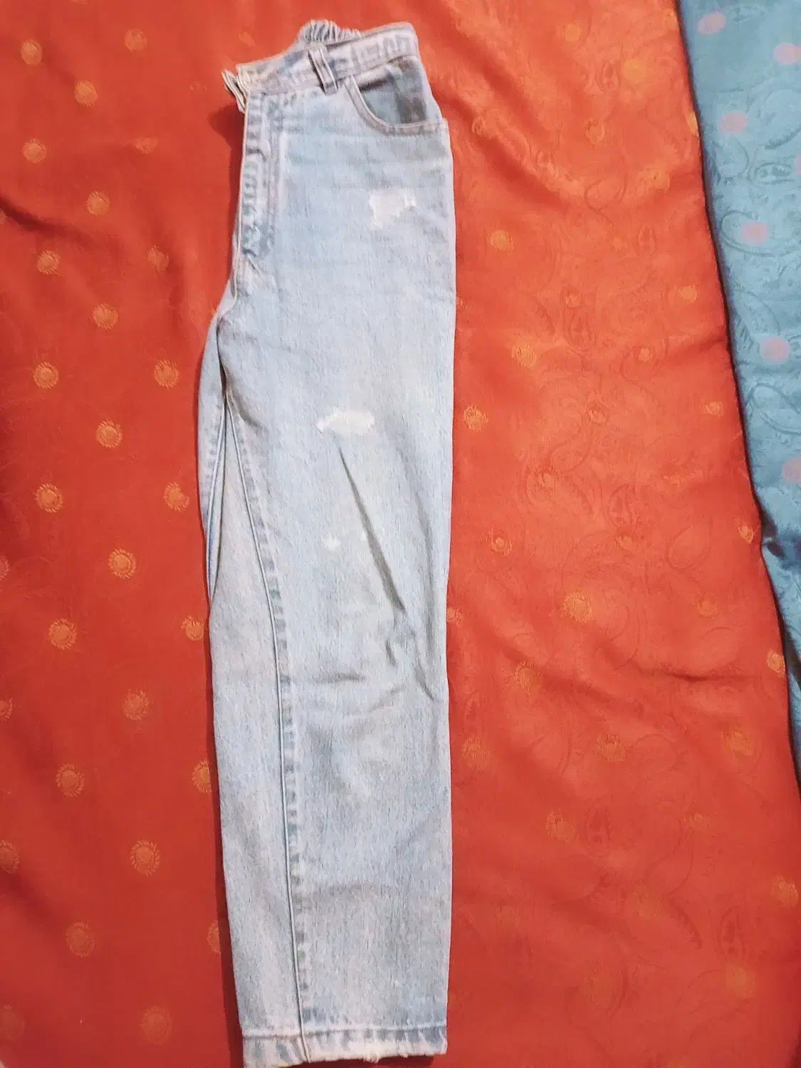 شلوار|لباس|مشهد, موعود|دیوار