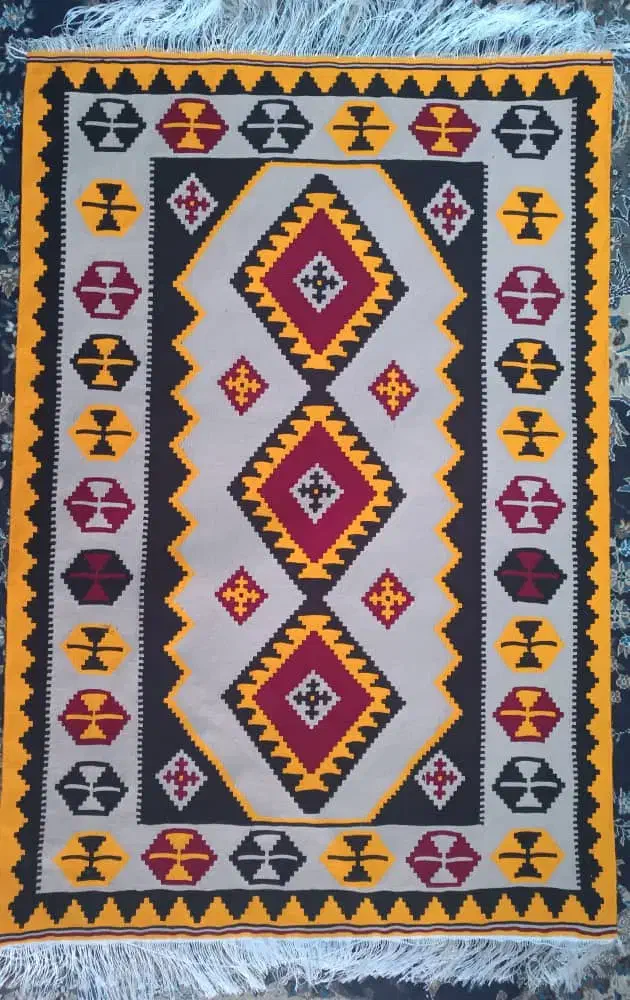 گلیم یک در یک و نیم(1*1/5)|گلیم، جاجیم، گبه|فیروزآباد (فارس), |دیوار