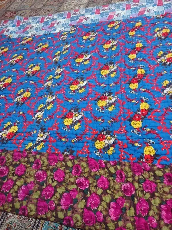 لحاف کرسی|رختخواب، بالش، پتو|برخوار, |دیوار