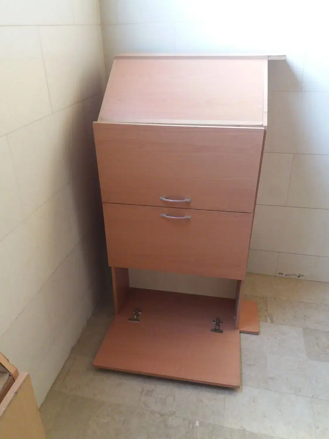 کمد ام دی اف کاملا سالم ونو|جاکفشی، کمد، دراور|نجف‌آباد, فاز ۱ شهرک آزادگان|دیوار