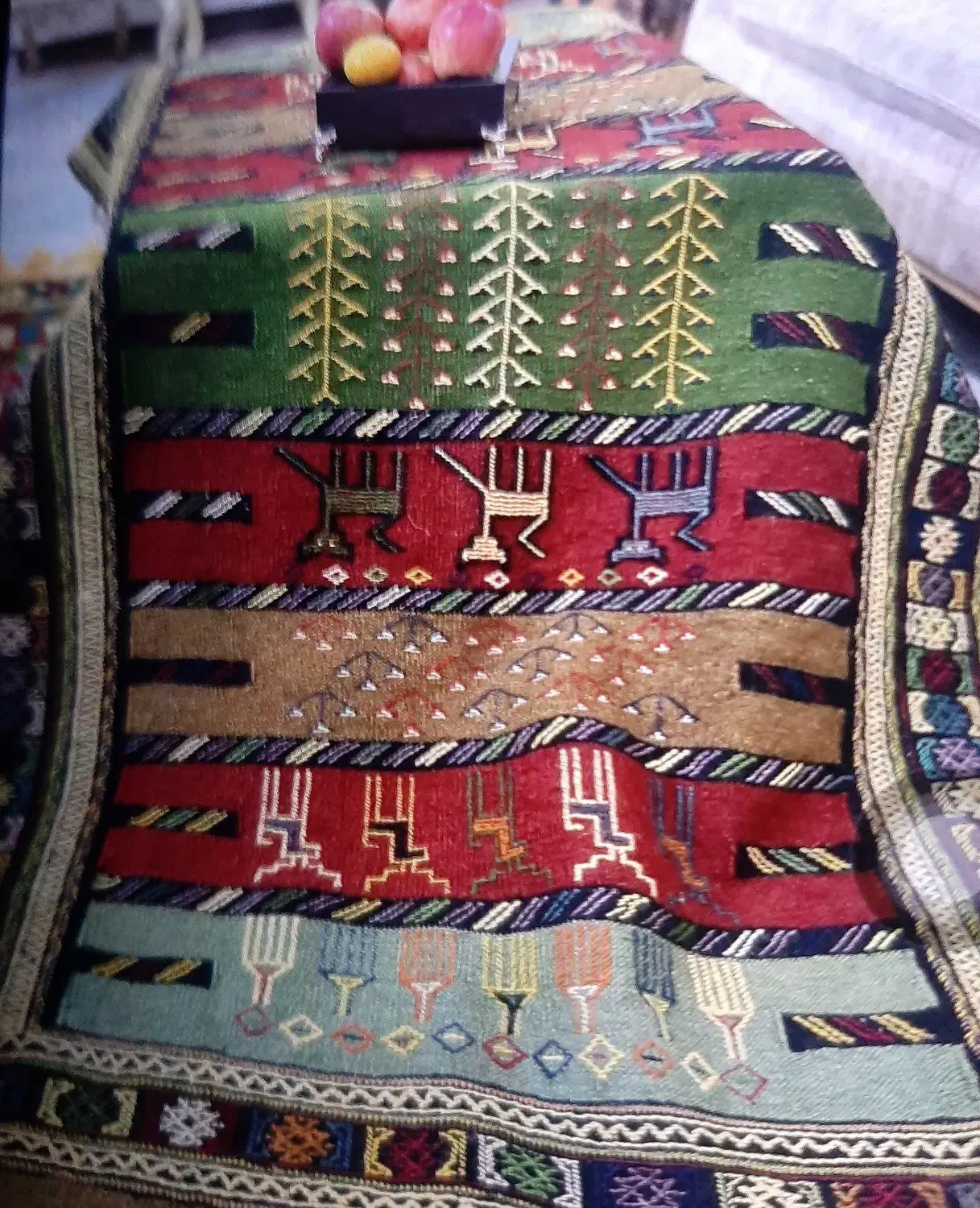 گلیم خوشرنگ و قالیچه جفت دستباف|فرش|تهران, مدائن|دیوار