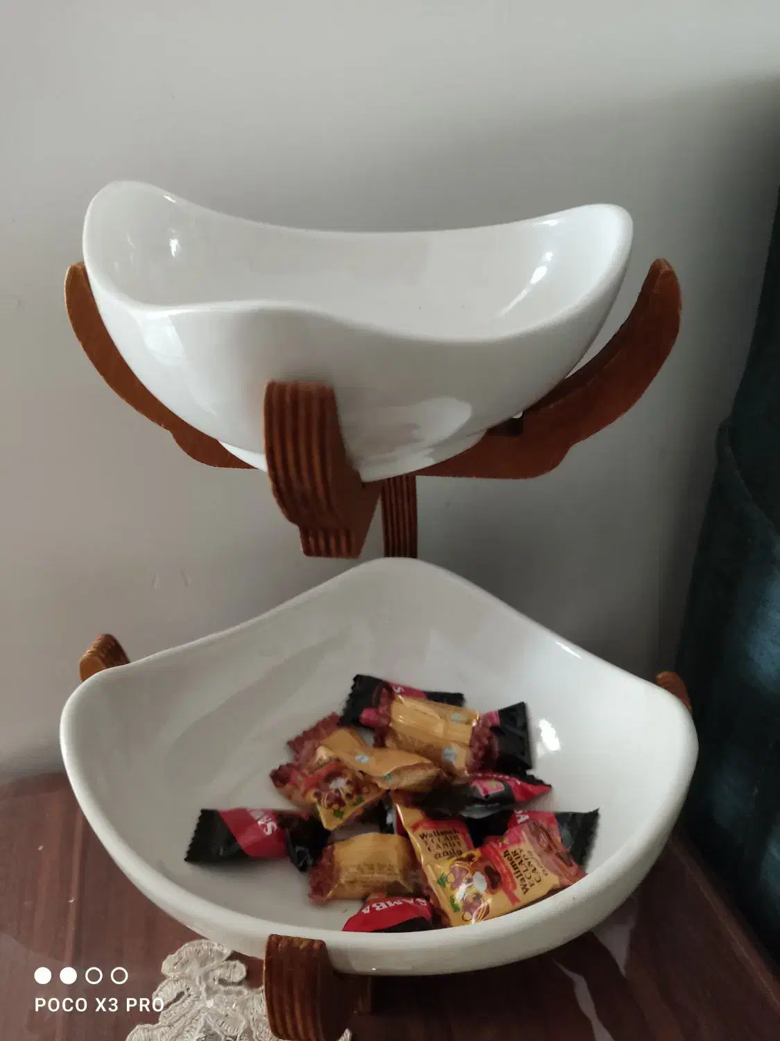 شکلات خوری دو طبقه|ظروف سرو و پذیرایی|آستانه اشرفیه, |دیوار