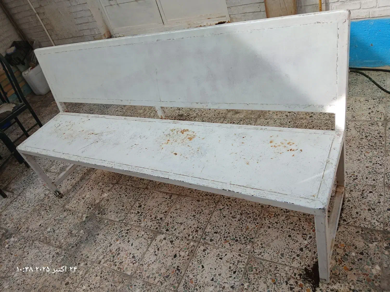 نیمکت اهنی|صندلی و نیمکت|شوشتر, |دیوار