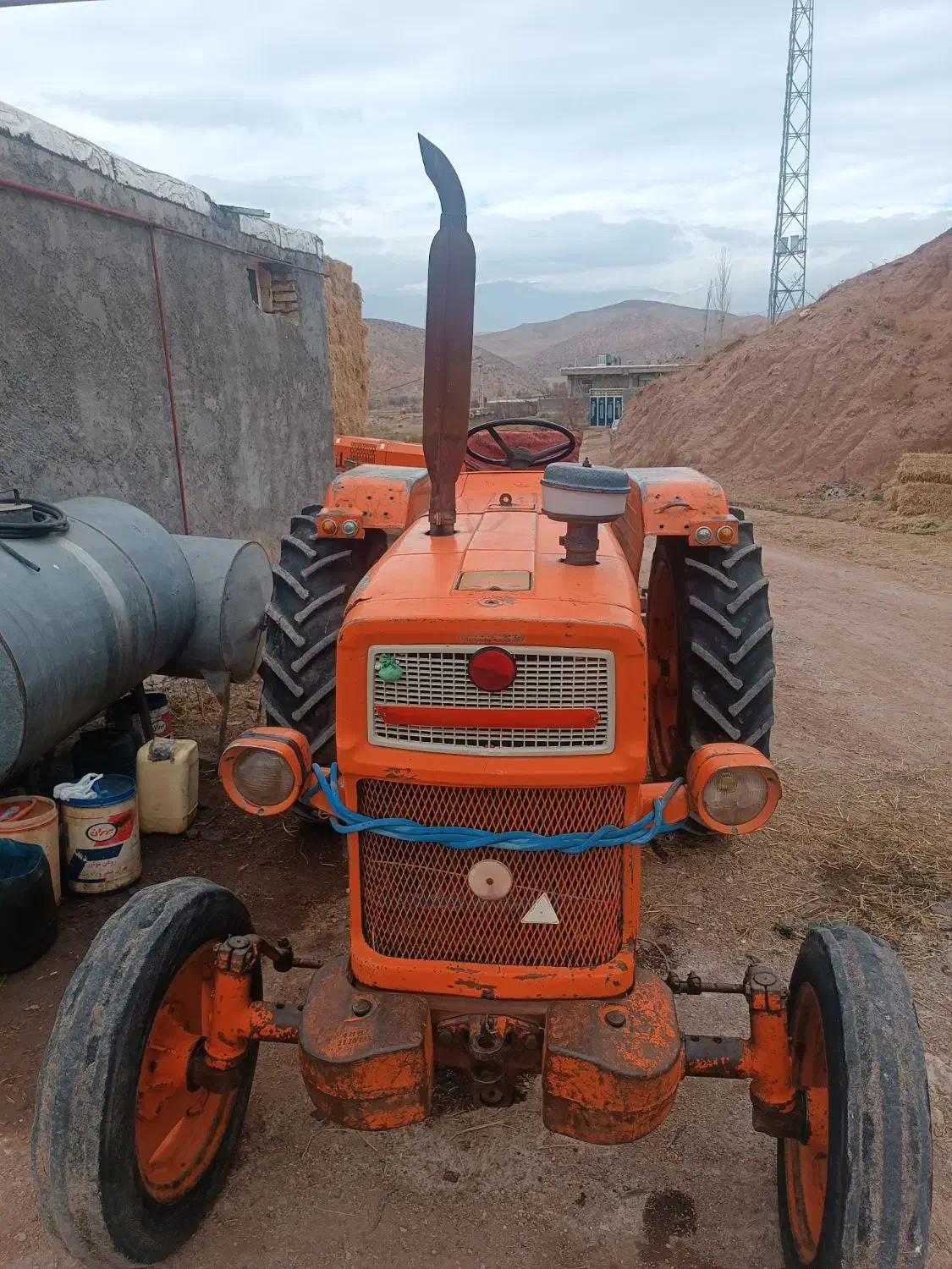 تراکتور مدل 63 درحد|خودرو سنگین|میانه, |دیوار