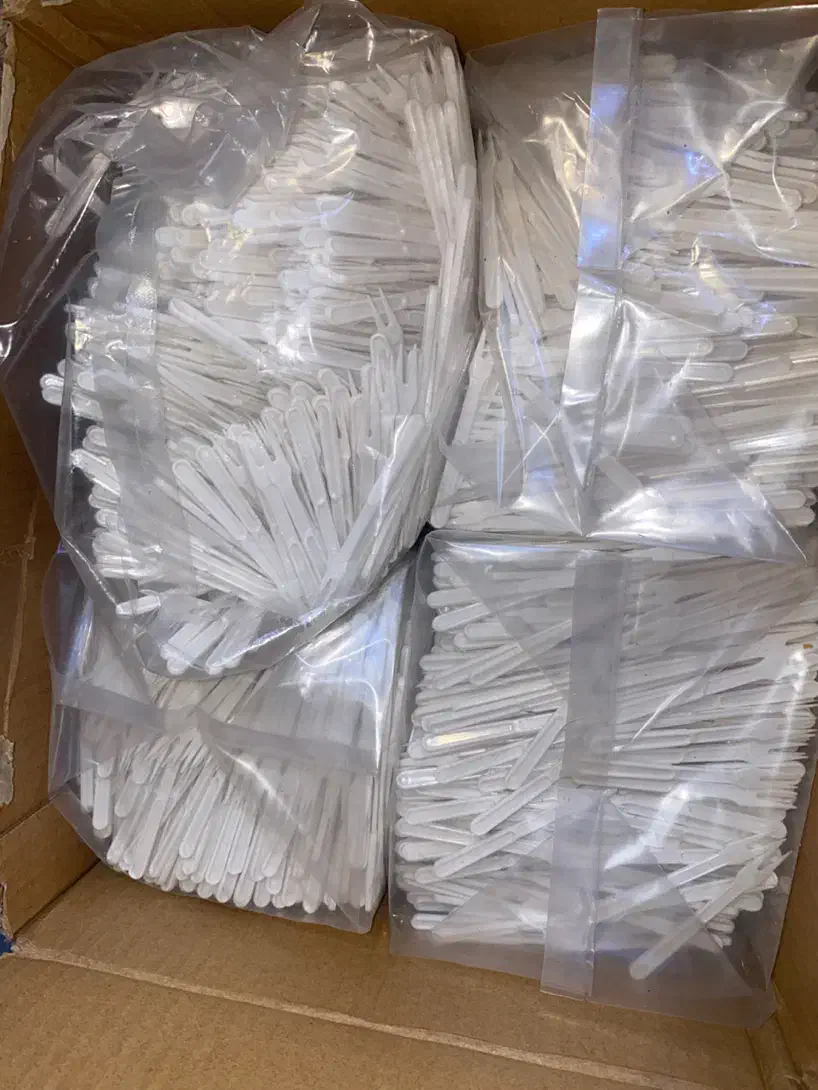 چنگال دوشاخ خرما آناناس شیرینی فینگر فود تعداد|ظروف نگهدارنده، پلاستیکی، یکبارمصرف|تهران, دزاشیب|دیوار