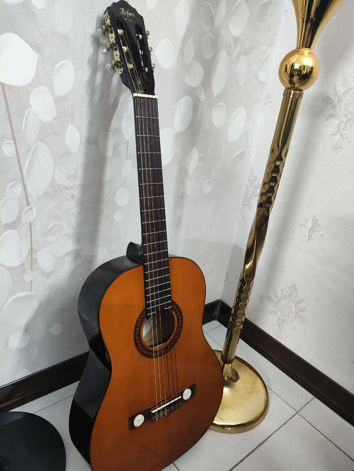 گیتار هافنر کلاسیک|گیتار، بیس، امپلیفایر|تهران, افسریه شمالی|دیوار