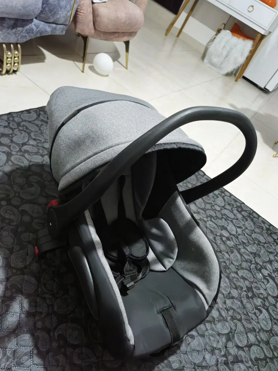 کریر|کالسکه و لوازم جانبی|رشت, رشتیان|دیوار