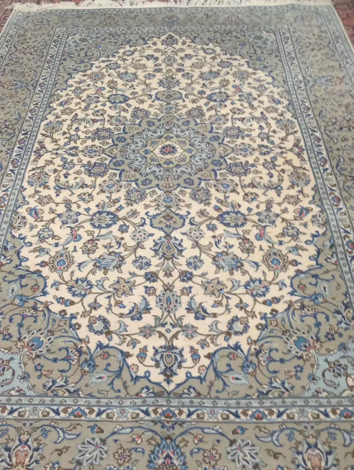 فرش جفت اردکان|فرش|اصفهان, نقش جهان|دیوار