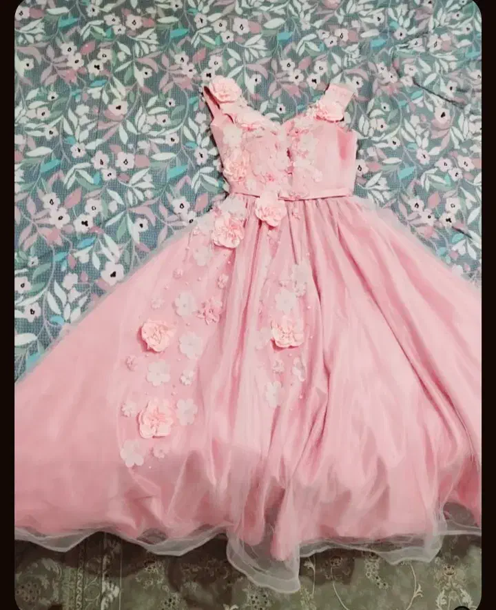 لباس شب|لباس|نیشابور, تریا پارک|دیوار