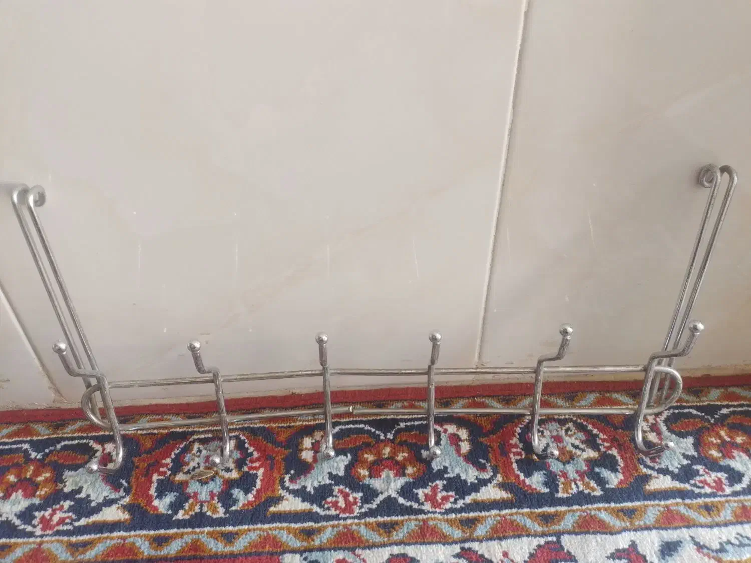 جالباسی مقاوم اویز در|بندرخت و رخت‌آویز|سبزوار, قصبه غربی|دیوار