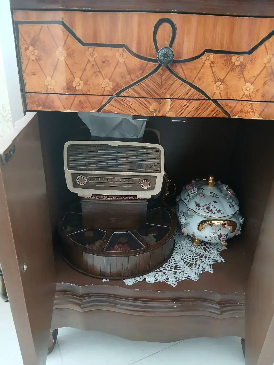 میزچوبی|میز تلفن|مشهد, جاهد شهر|دیوار