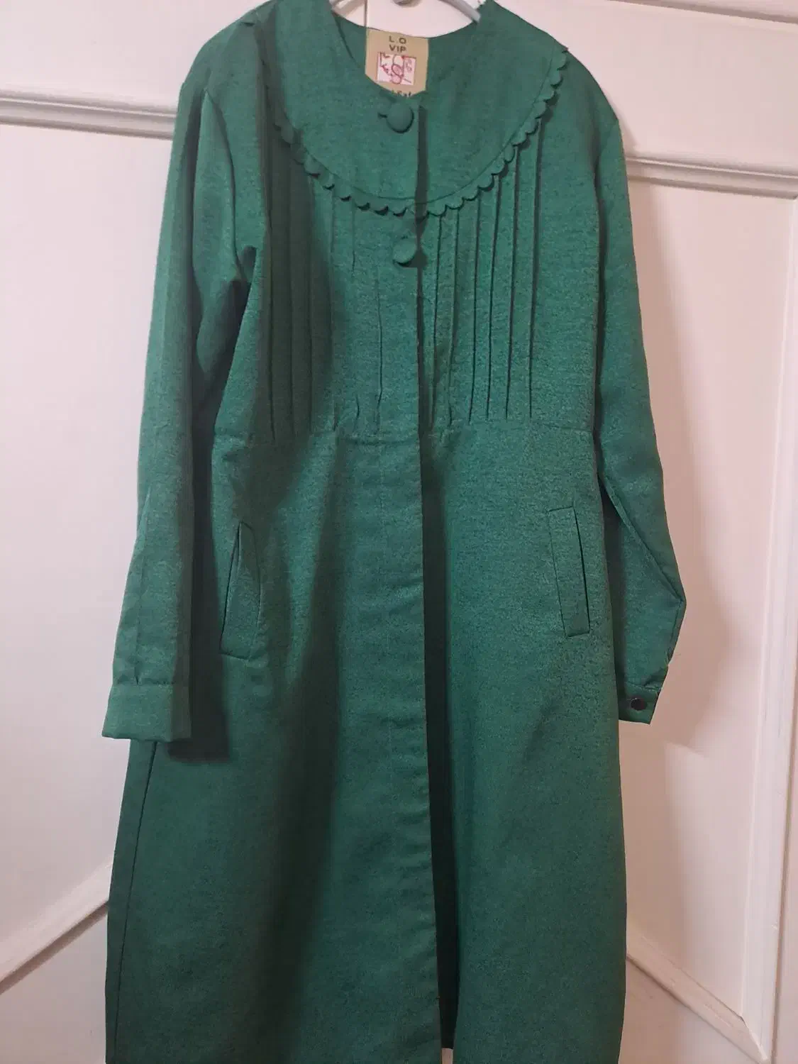 مانتو سبزیشمی پاییزه|لباس|اصفهان, جلالیه|دیوار