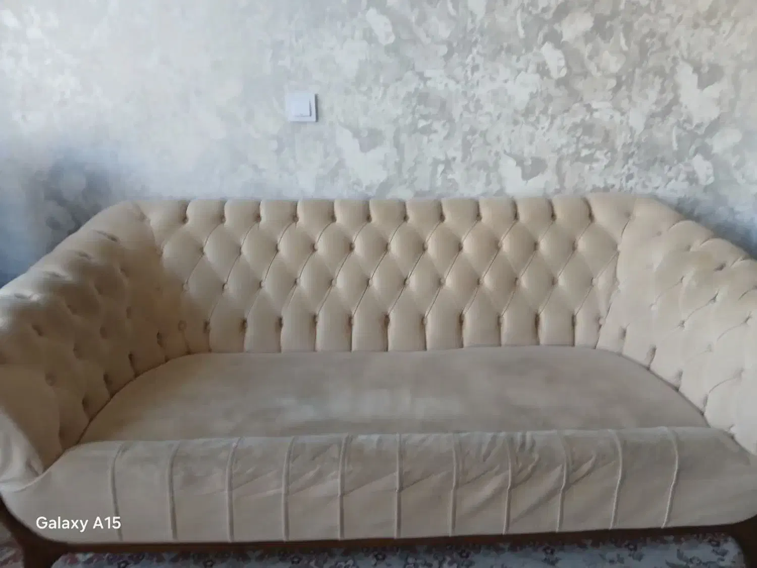 مبل هفت نفره تمیز|مبلمان خانگی و میز عسلی|کرج, شهرک جهان‌نما|دیوار