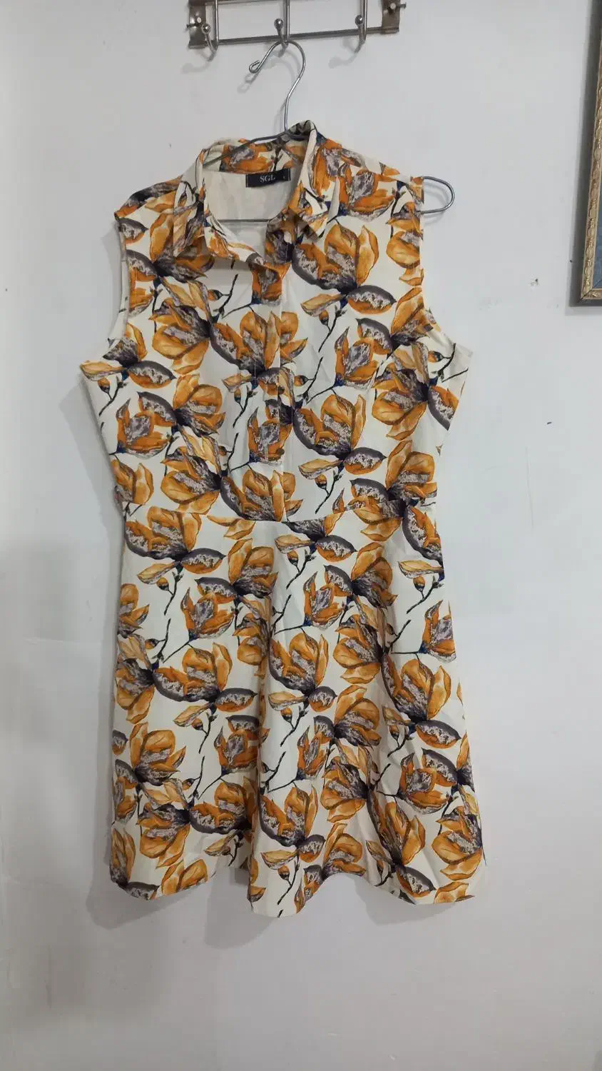 لباس|لباس|لاهیجان, کوی آزادگان|دیوار