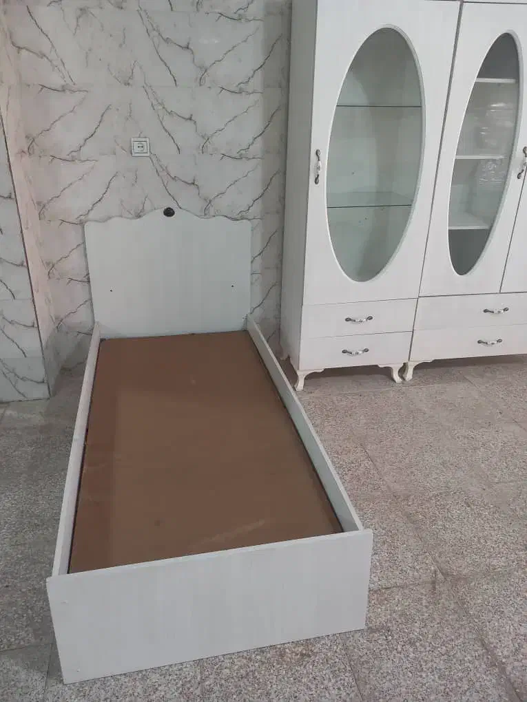 سرویس خواب درجه یک|تخت و سرویس خواب|کوهدشت, |دیوار